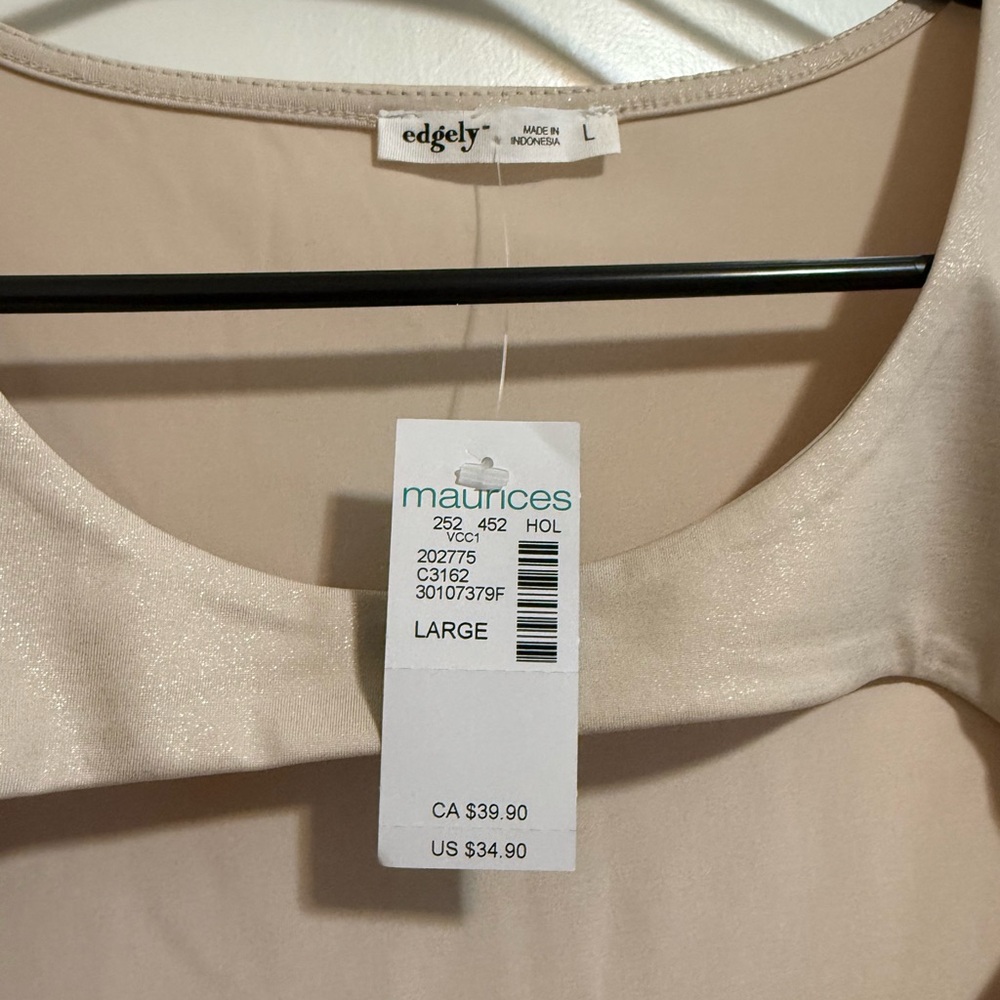 NWT Maurice’s Long Sleeve Cut-Out Shirt - Picture 3 of 5